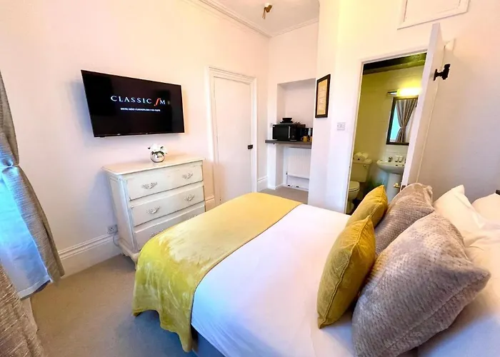 Blue Skye Guest House 8Boutique Hotel